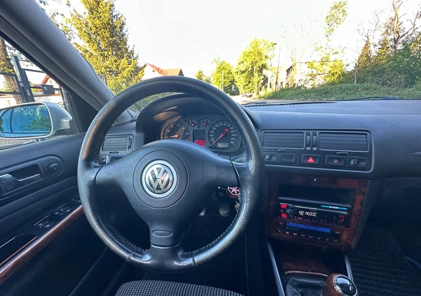 Volkswagen Bora cena 6650 przebieg: 172000, rok produkcji 2000 z Grudziądz małe 56